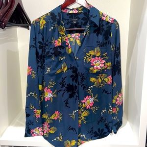 Ann Taylor size medium floral blouse